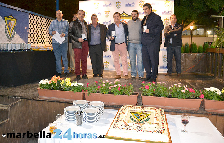 La Peña Los Compadres celebra 30 años en el fútbol de Marbella - FÚTBOL |  