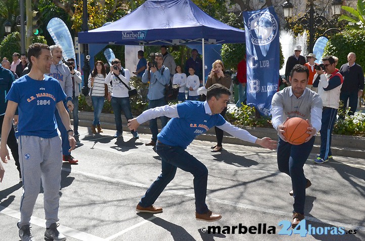 El baloncesto inunda las calles del centro de Marbella