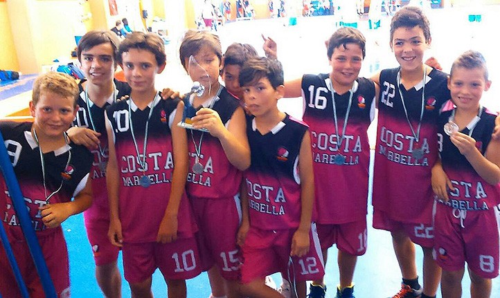 Triunfo del mini masculino del Costa Marbella en las 24 Horas 