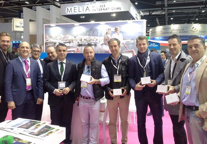 Marbella recurre al mundo del fútbol para promocionarse en Londres