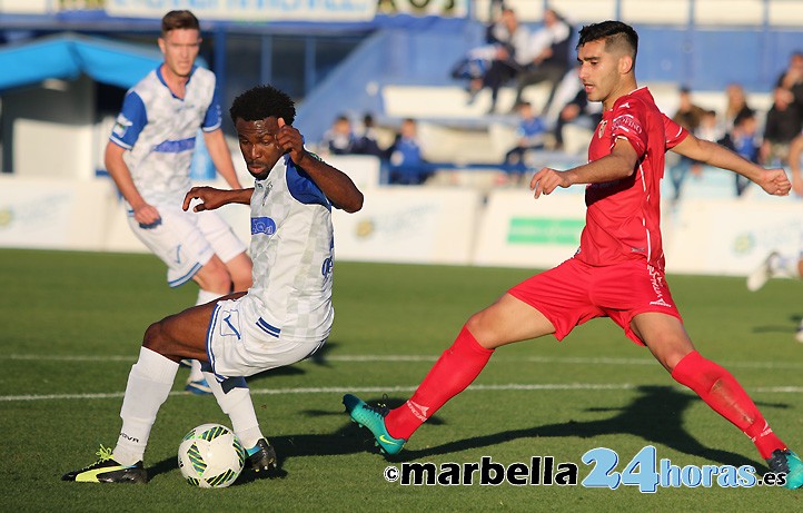 El Marbella FC Se Exhibe Ante El Linares Con Un Okoye Estelar (2-0 ...