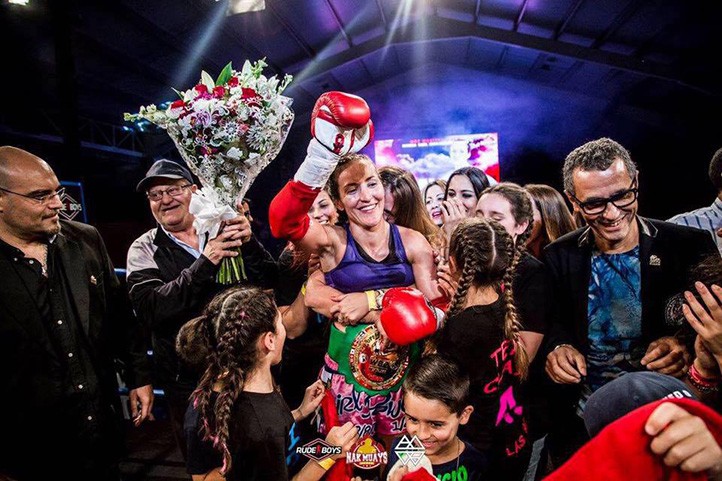 La marbellí Iman Ghbalou se retira como campeona de Europa de Muay Thai