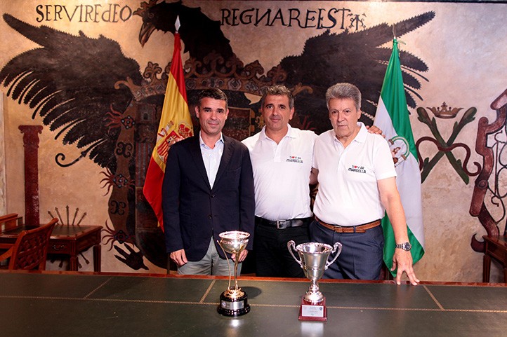 El alcalde recibe a Miguel Cortés tras su triunfo en la Copa de Europa