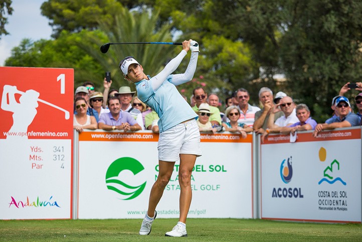 Azahara Muñoz lidera el Open de España femenino a falta de una jornada