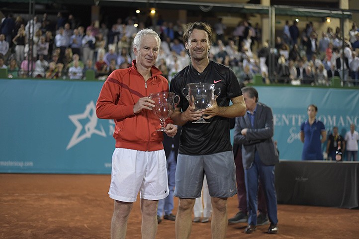 Carlos Moyá conquista ante McEnroe la Marbella Sénior Masters Cup