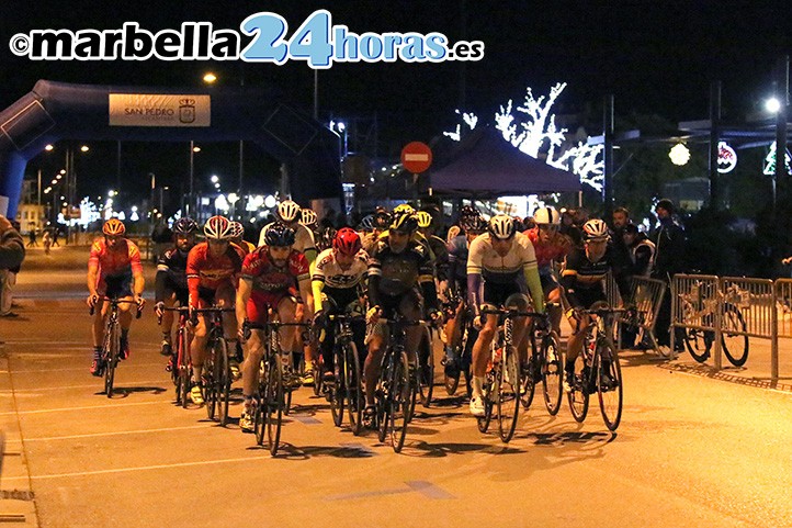 López Gil gana en casa en el estreno de la Carrera del Pavo en San Pedro