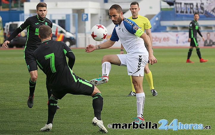 El Marbella FC despacha al Granada B con otra goleada en el Municipal (3-0)