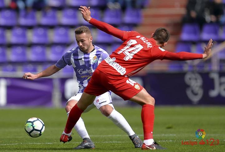 Ontiveros desequilibra en la remontada de un Valladolid que mira al ascenso