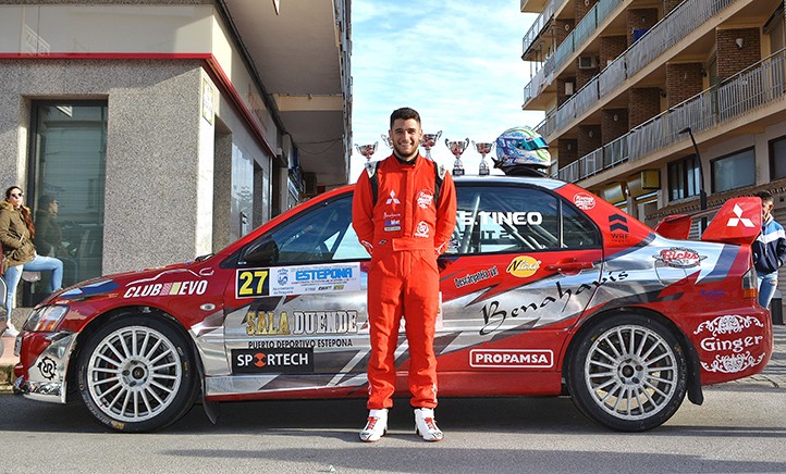 Salvador Tineo inicia la temporada con un tercer puesto en Peñas Blancas