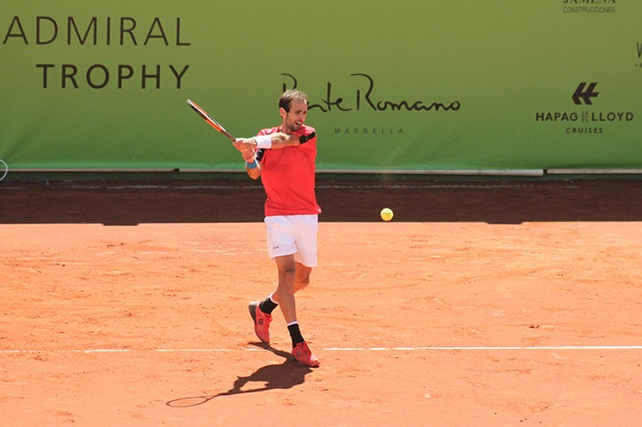 Menéndez-Maceiras se despide de "su" torneo en la jornada inaugural