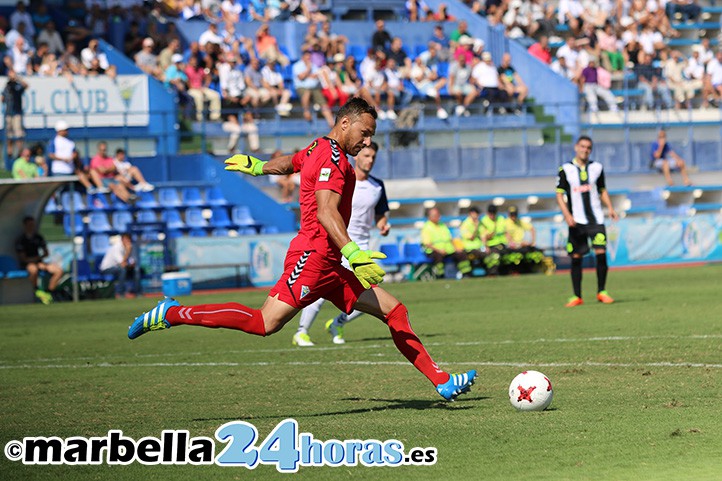 Wilfred, a por su cuarto Zamora, el primero como jugador del Marbella FC