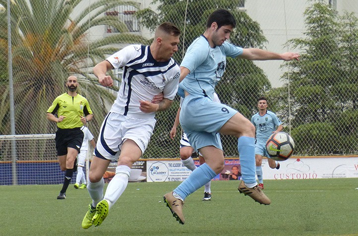 El Atlético Marbella sueña con la salvación con la victoria ante Athletic Fuengirola (3-0)