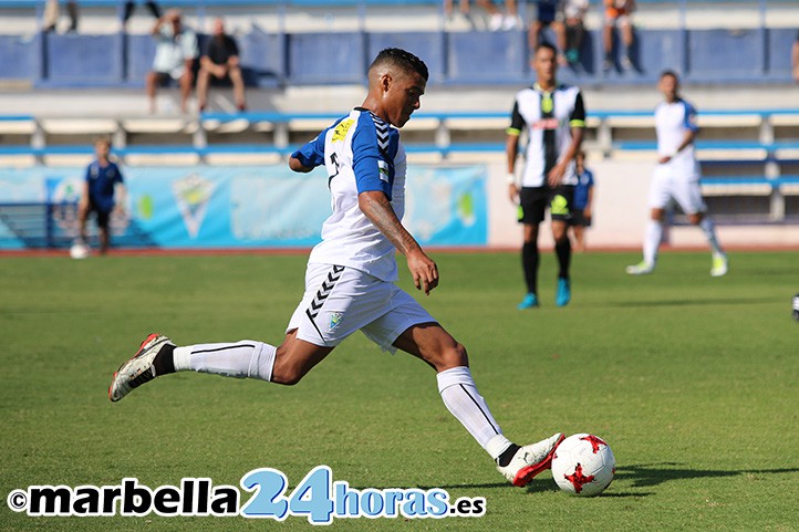 El lateral dominicano Carlos Julio tampoco seguirá en el Marbella FC