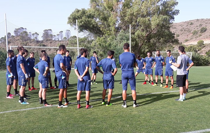 El Marbella FC se concentra en Alhaurín y cierra un amistoso con el Málaga