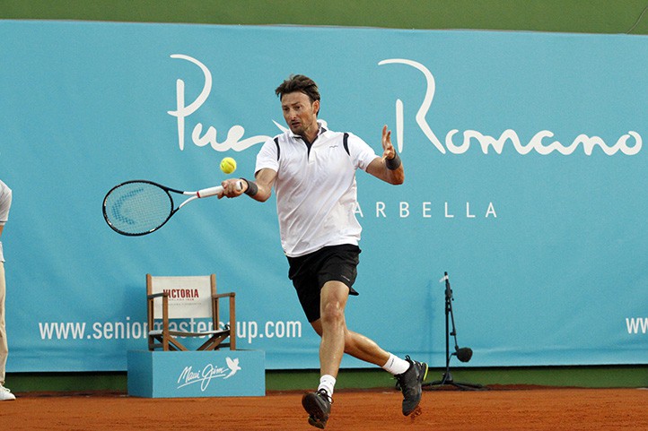 Ferrero se impone a Safin para lograr su primer Sénior Masters Cup