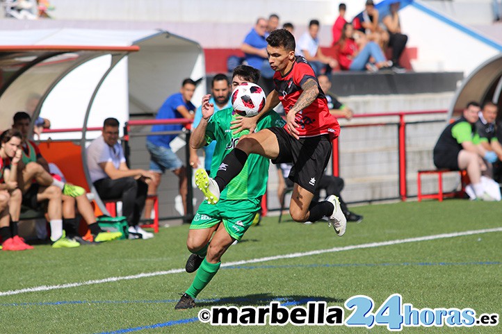 El San Pedro se deja remontar en dos ocasiones por el Mancha Real (2-3)