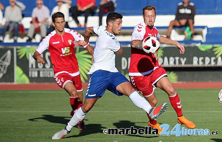 Un Marbella FC firme en defensa sigue sumando ante el Real Murcia (0-0)