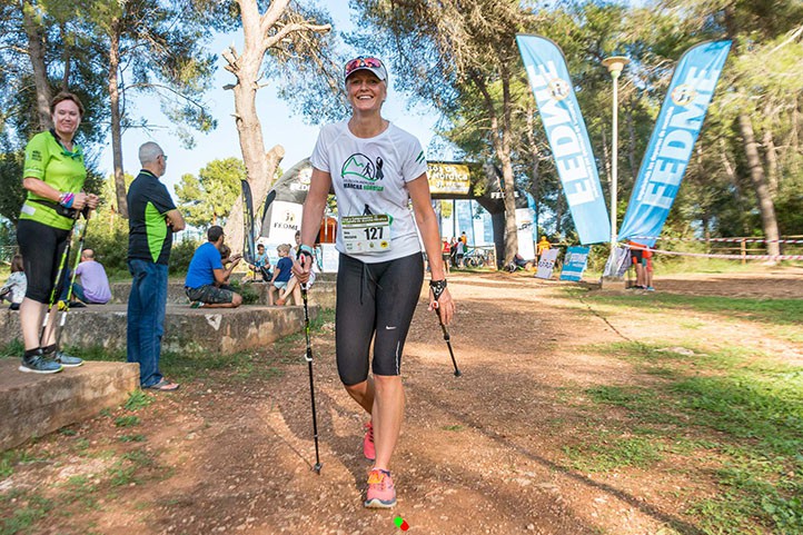 Anka Englisova del CEM logra el bronce en el Campeonato de España de Marcha Nórdica