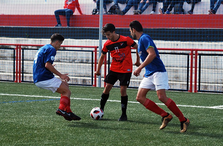 El San Pedro se complica tras caer en casa ante el Poli Almería (1-2)