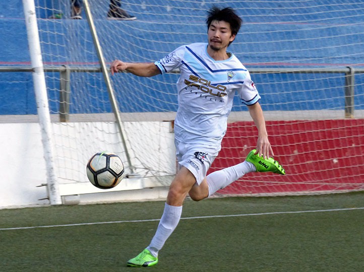 El Atlético Marbella deja escapar dos puntos en el campo del Torrox (1-1)