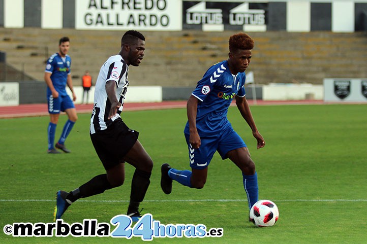 El Marbella FC se estrella ante el muro defensivo de una eficaz Balona (3-0)