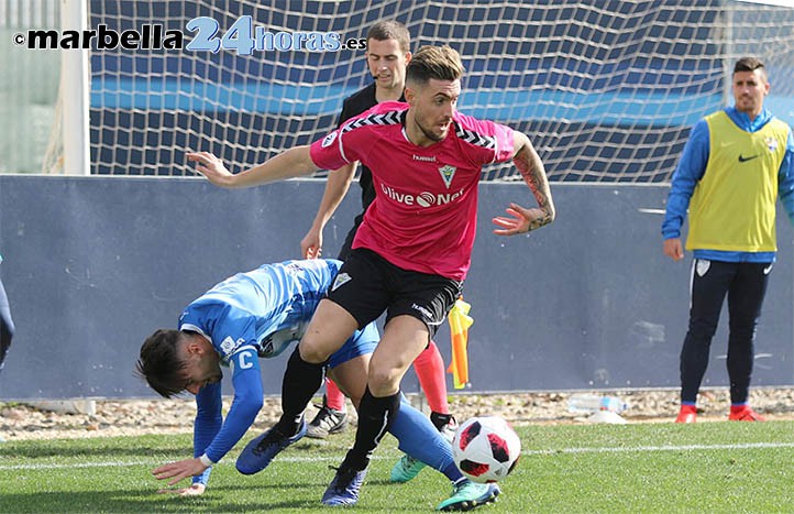 El Marbella toma impulso con un triunfo práctico ante el Malagueño (0-1)