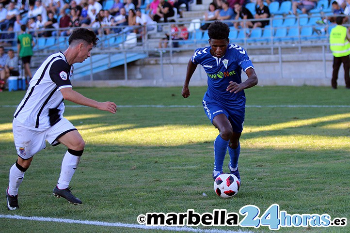 El Marbella FC quiere conseguir su primer triunfo ante el Badajoz