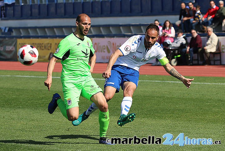 El Marbella sigue sumando y firma las tablas (0-0) con el Badajoz de Nafti