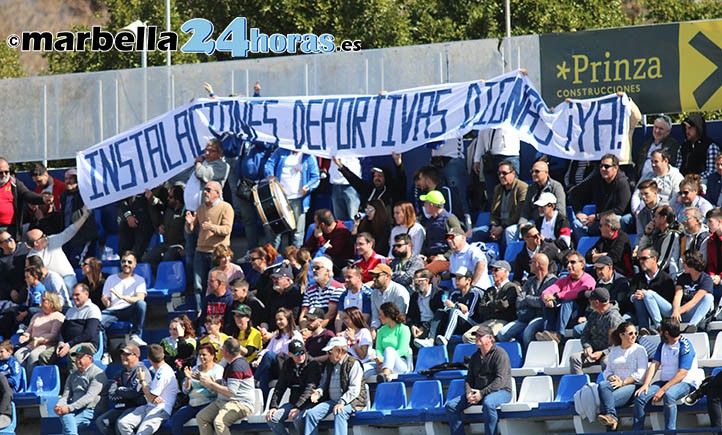 La afición del Marbella vuelve a exigir instalaciones dignas y nuevo estadio