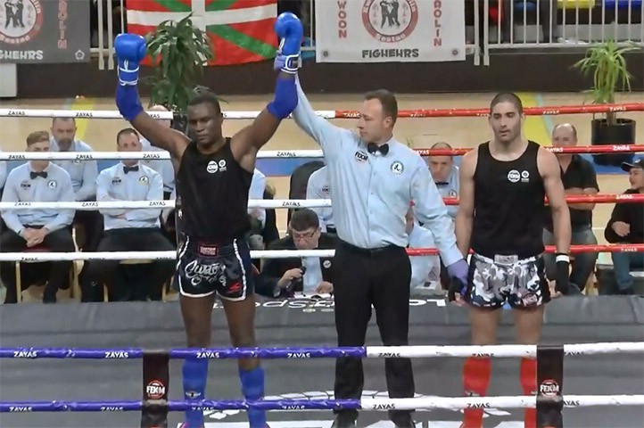 El sampedreño Rubén Lee se proclama subcampeón de España de Muay Thai