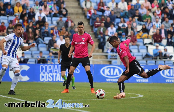 El Marbella merece más ante el Recreativo, pero sigue sin perder (0-0)