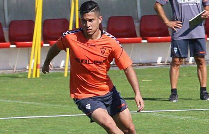 El Marbella FC incorpora al venezolano sub-23 Yaimil Medina