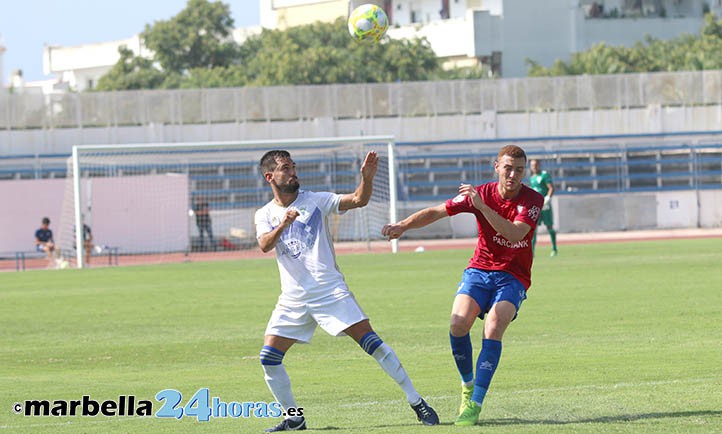 El Marbella FC se estrena en casa con triunfo ante el Villarrobledo (2-1)