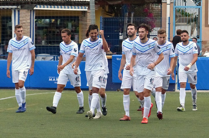 El Atlético Marbella debuta en casa con triunfo ante Malaka (2-0)