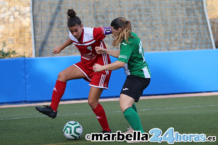 El Marbella femenino vence (3-1) en el estreno de la temporada al Antequera