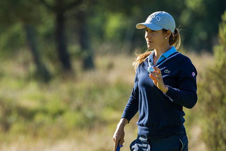 Azahara Muñoz lidera el Lacoste Open de Francia tras la primera jornada