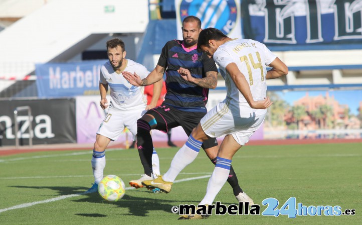 El Marbella gana con solvencia (2-1) al Recreativo y se mete en fase de ascenso