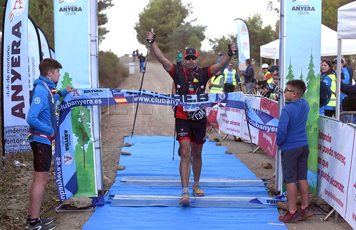 Kike Villanueva se proclama campeón de la Copa Andaluza de Marcha Nórdica