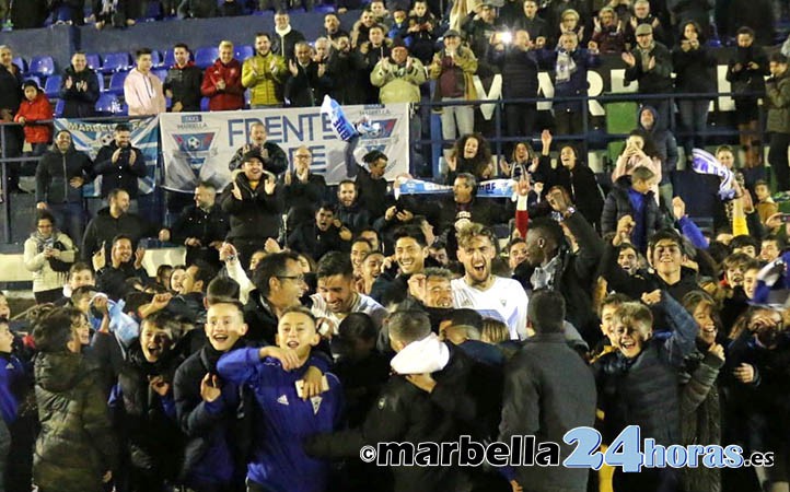 El Marbella gana al Guijuelo en el 89 y desata la locura en el Municipal (2-1)