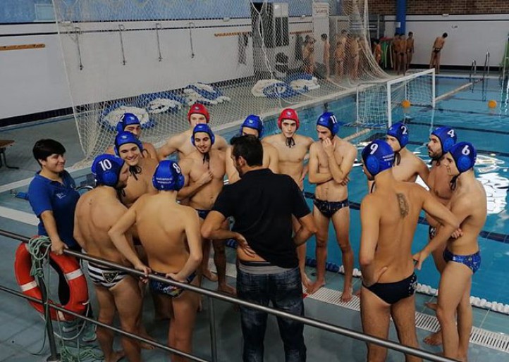 El CW Marbella masculino se mantiene firme tras imponerse a La Molinera