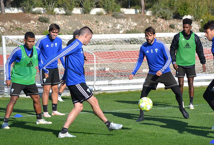 Juanmi Callejón ya se entrena con el Marbella y será presentado el martes