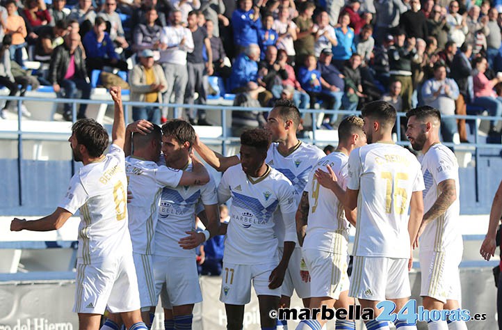 El Marbella FC arrolla al UCAM Murcia y se coloca líder del grupo (4-0)