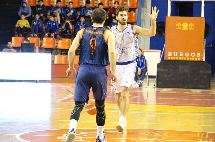 El CB Marbella gana en la cancha del líder y sigue su remontada (59-76)