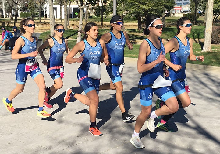 Marina Castro, campeona de Andalucía por equipos en duatlón