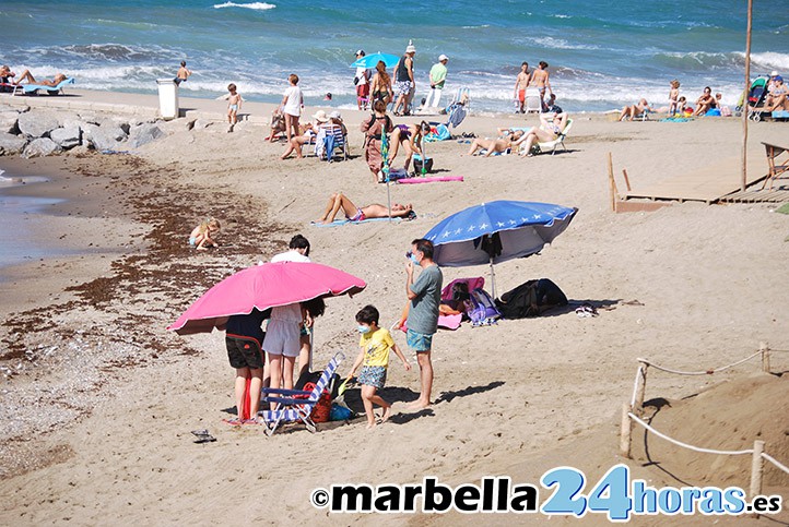 Marbella cierra las playas por la noche para evitar posibles rebrotes por COVID