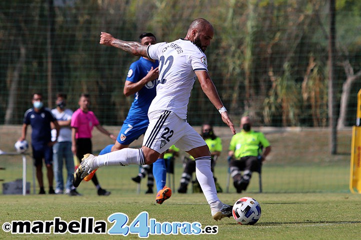 Un gol de penalti condena al Marbella en el último partido de pretemporada