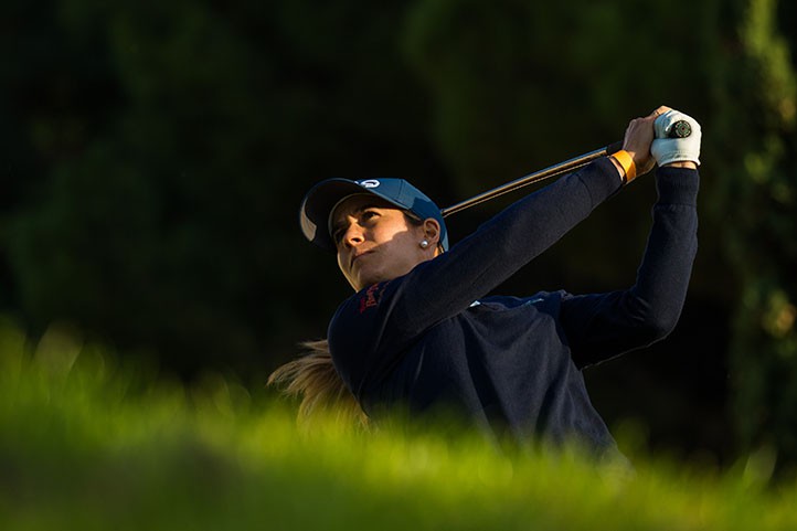 Azahara Muñoz ya es séptima a 7 golpes de Pedersen en el Open de España