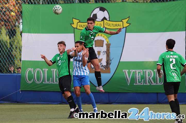 Un Vázquez Cultural con diez jugadores da la cara ante el Málaga (0-1)