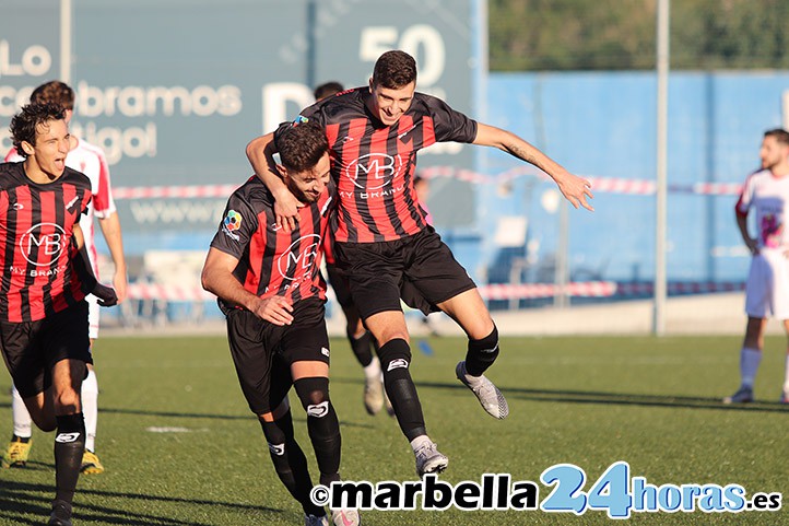 Un San Pedro muy superior pasa por encima del colista Guadix (5-0)