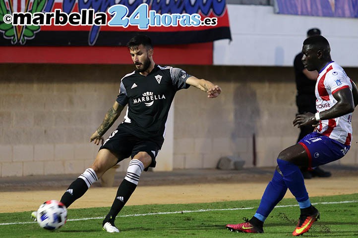 Marcos Ruiz: 9 años tras su debut con el Marbella y más de 200 partidos